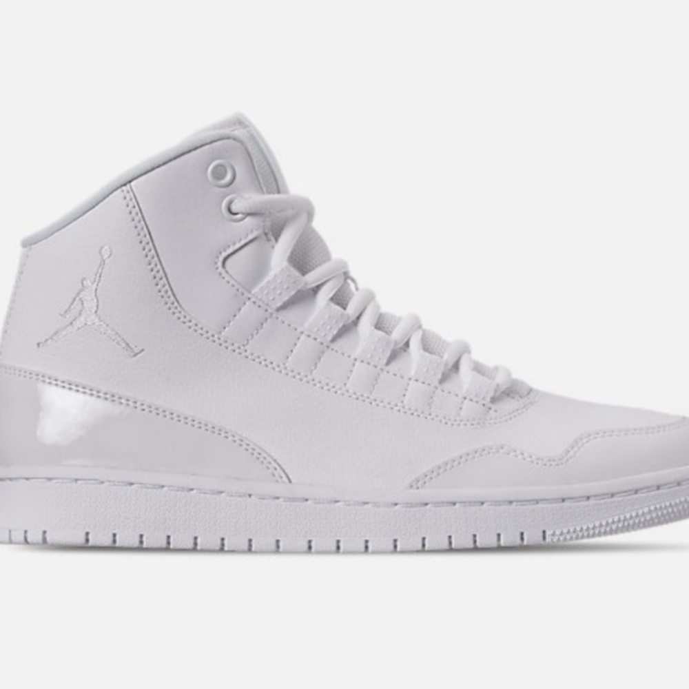 Air Jordan Unisex High Top Gym Shoes - Picture 2 of 8